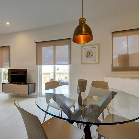 Appartement Modern With Spacious Terrace In By 360 Estates Attard