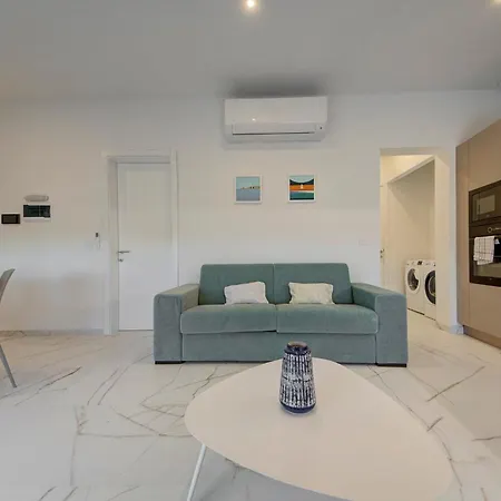 Modern With Spacious Terrace In By 360 Estates