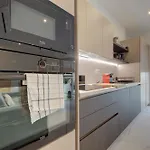 Modern With Spacious Terrace In By 360 Estates Апартаменты *