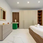 Modern With Spacious Terrace In By 360 Estates * Аттард