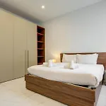 Modern With Spacious Terrace In By 360 Estates Аттард