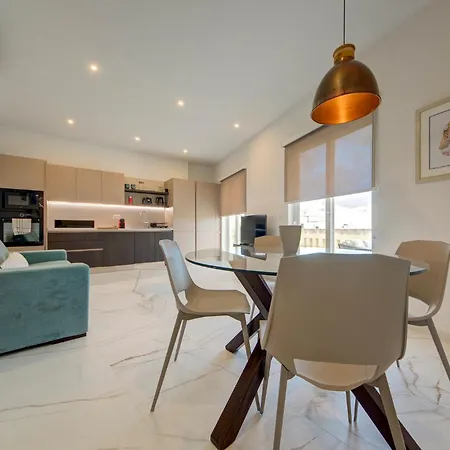 Appartement Modern With Spacious Terrace In By 360 Estates *