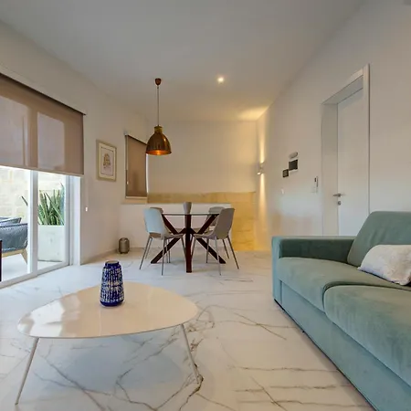 Modern With Spacious Terrace In By 360 Estates Daire Attard