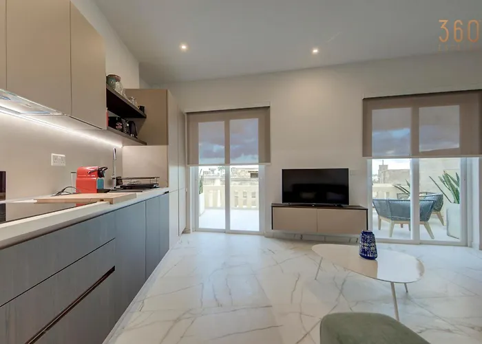 Modern With Spacious Terrace In By 360 Estates