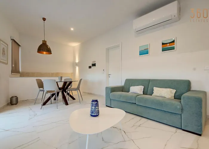 Modern With Spacious Terrace In By 360 Estates Appartement
