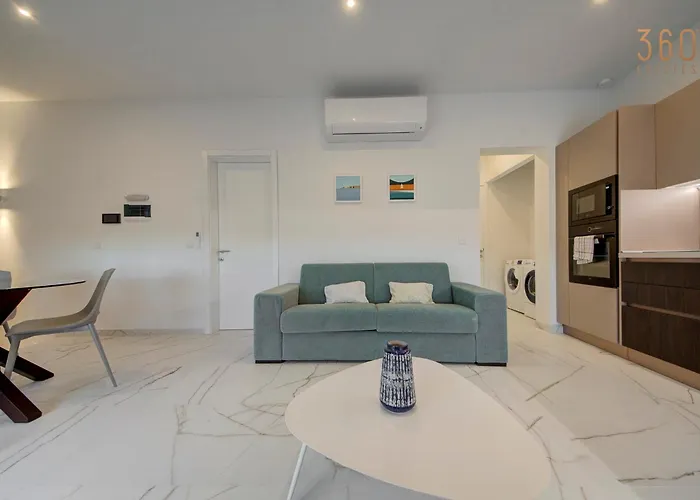 Modern With Spacious Terrace In By 360 Estates