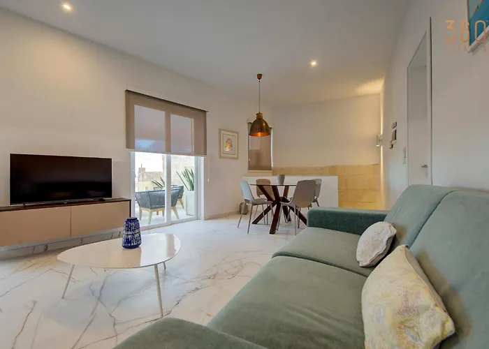 Appartement Modern With Spacious Terrace In By 360 Estates