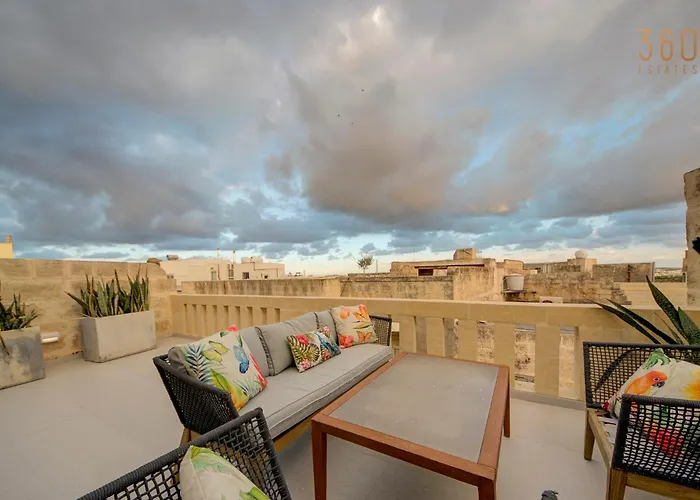 Modern With Spacious Terrace In By 360 Estates Appartement