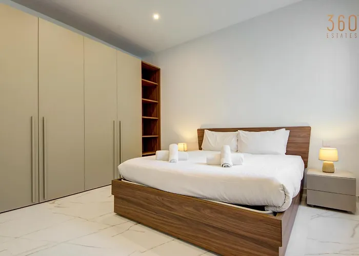 Modern With Spacious Terrace In By 360 Estates Attard